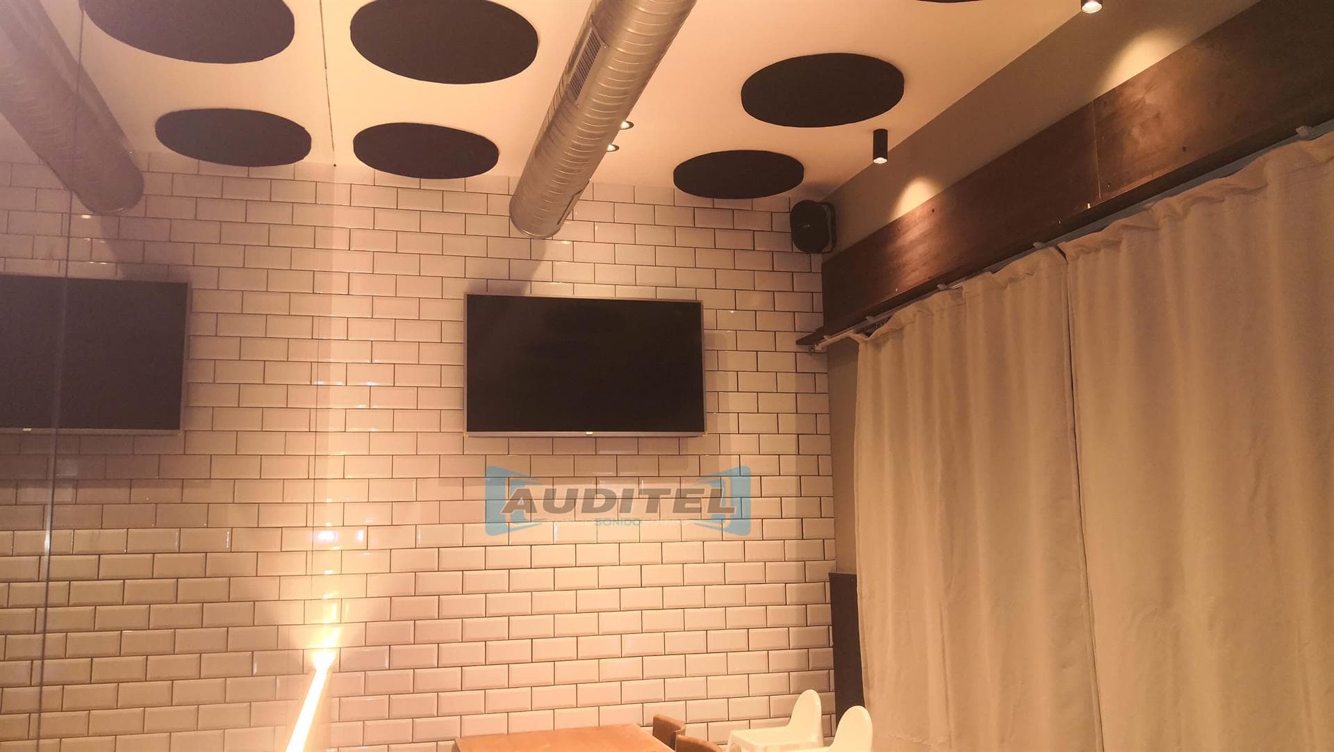 Trabajos de absorción acústica en A Coruña