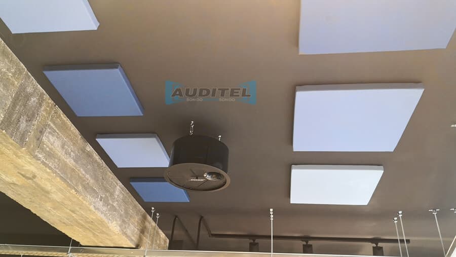 Trabajos de absorción acústica en A Coruña