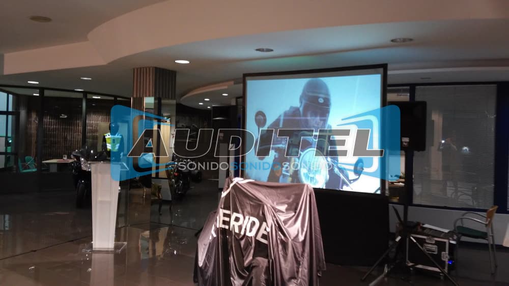 Alquilar equipos audiovisuales en A Coruña